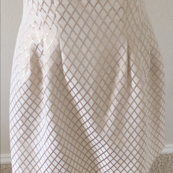 White House Black Market Gold/Cream Dress - Picture 4 of 5